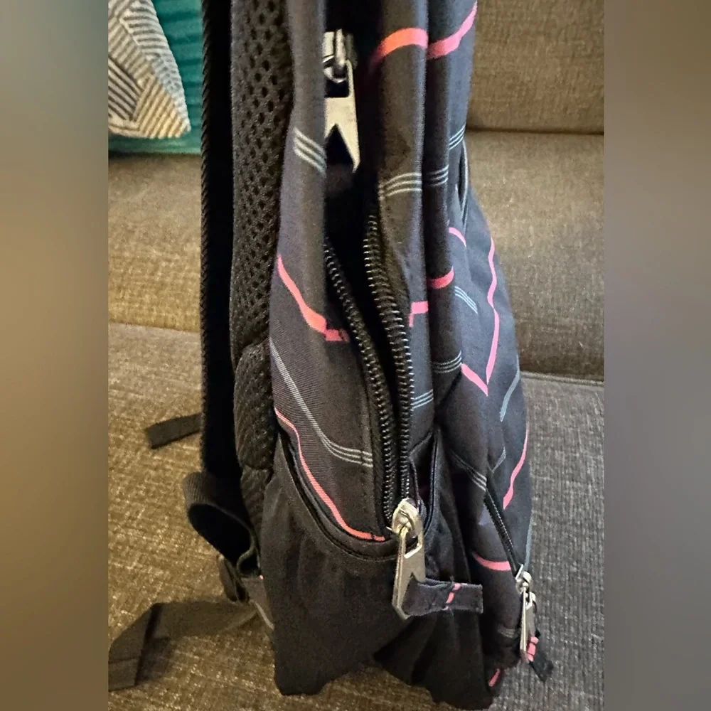 Volcom backpack - Picture 3 of 5